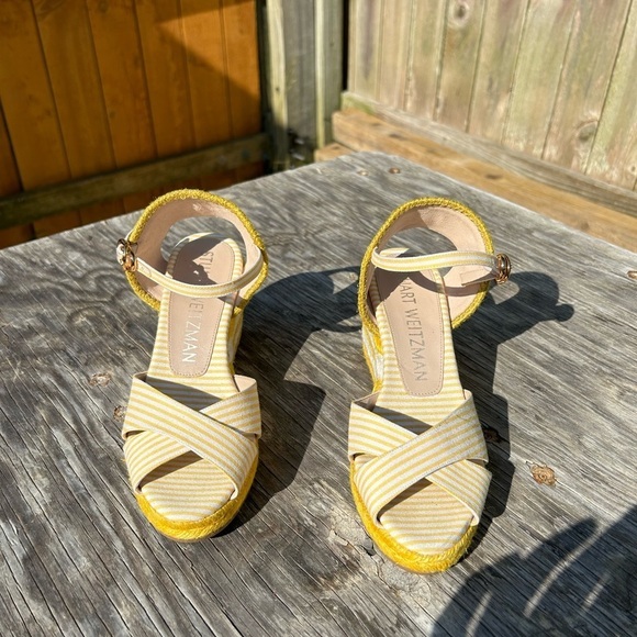 STUART WEITZMAN
Mirela Striped Wedge‎ Espadrilles size 5.5 yellow white - Picture 1 of 9